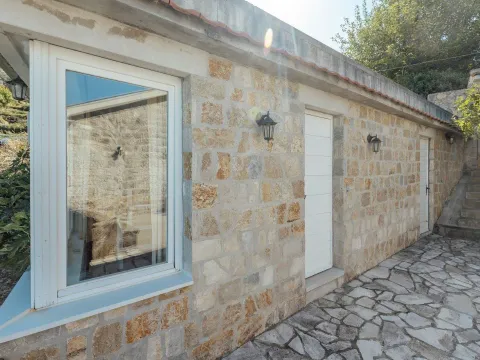 Sale, house, 176m², Kotor, Crna Gora - image 6