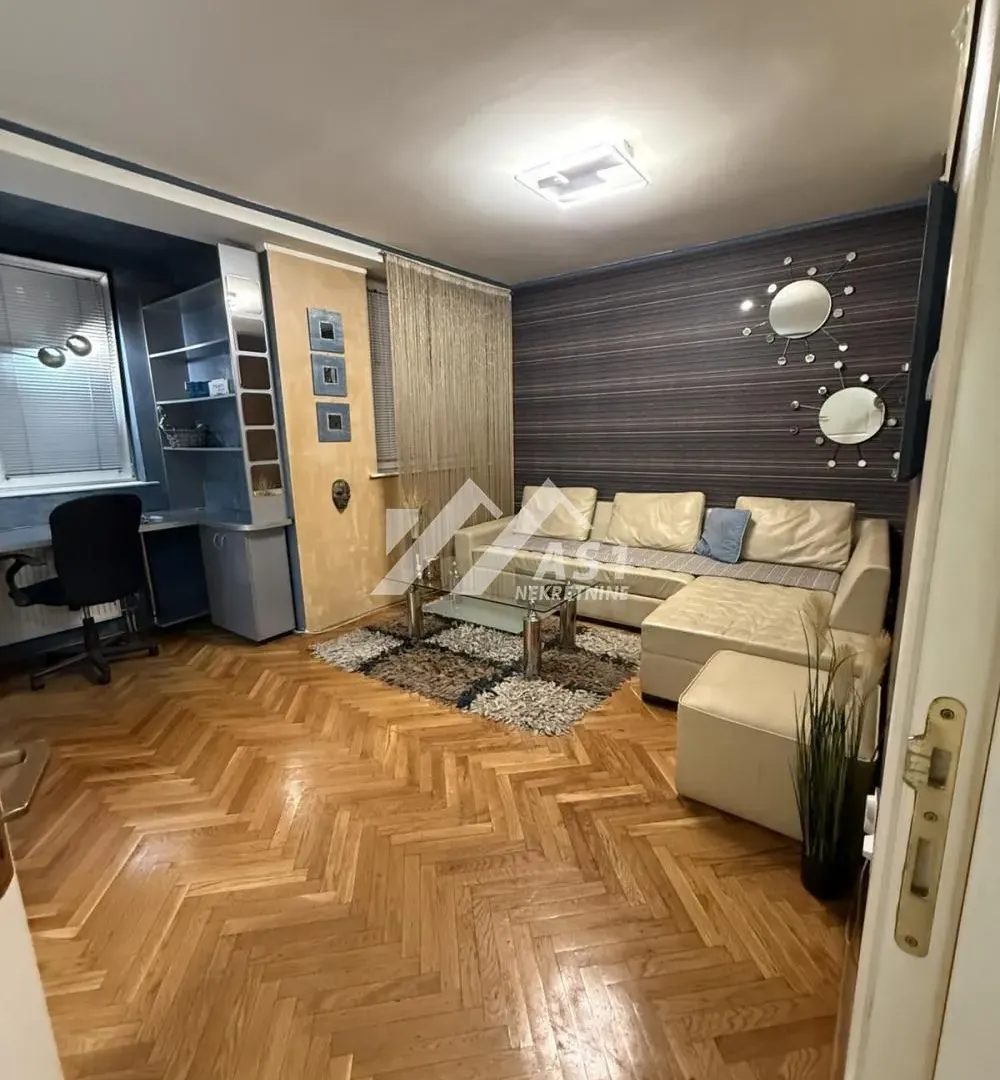 Izdavanje, dvosoban stan, 45m², Nova Detelinara, Novi Sad Sve Podlokacije