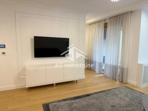 Rent, three bedroom apartment, 80m², Kalenić Pijaca, Vračar Sve Podlokacije - image 4