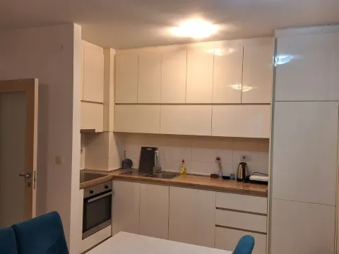 Prodaja, dvosoban stan, 70m², City Kvart, Podgorica - image 4