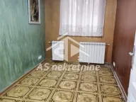 Izdavanje, četvorosoban stan, 200m², Vračar Hram, Vračar Sve Podlokacije - image 11