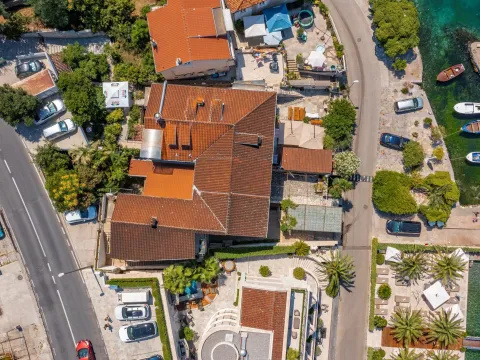 Prodaja, kuća, 400m², Dobrota, Kotor - image 31