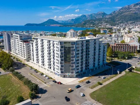 Rent, office space, 90m², Bar, Crna Gora