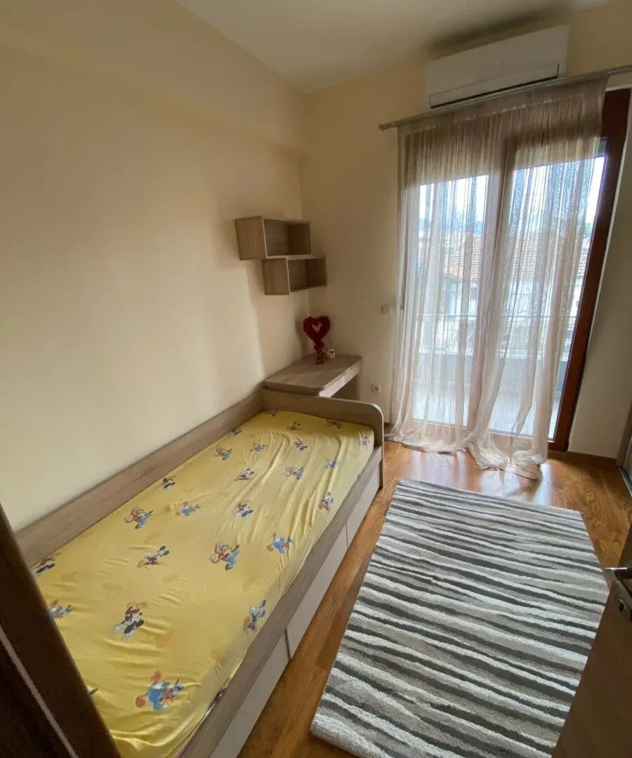 Rent, three bedroom apartment, 90m², Stara Varoš, Podgorica