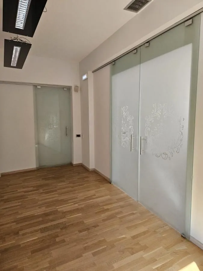 Rent, office space, 360m², Centar, Novi Sad