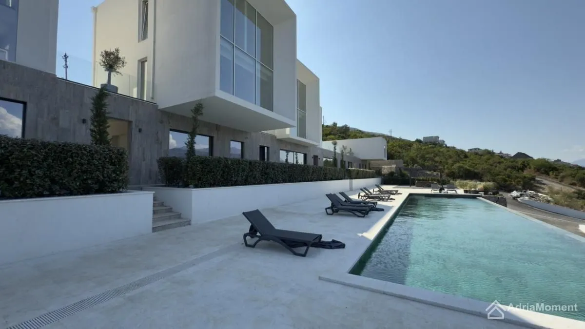 Prodaja, dvosoban stan, 129m², Krašići, Tivat
