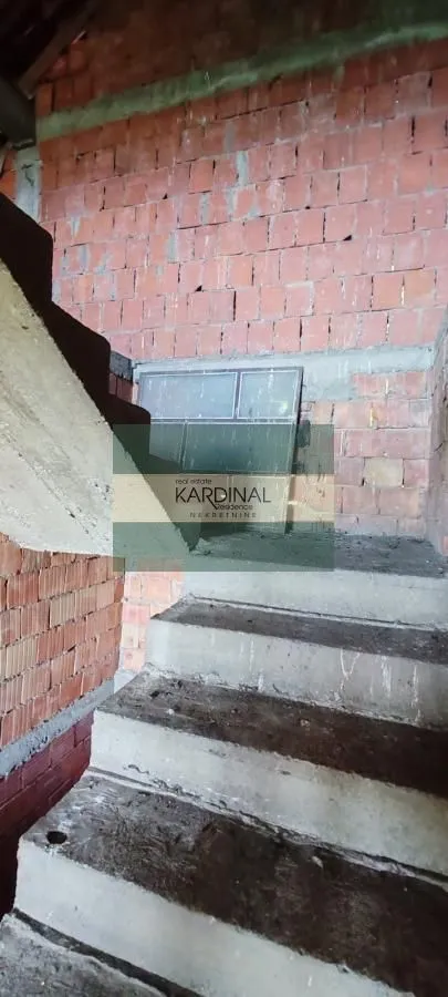 Prodaja, kuća, 250m², Crnče, Jagodina