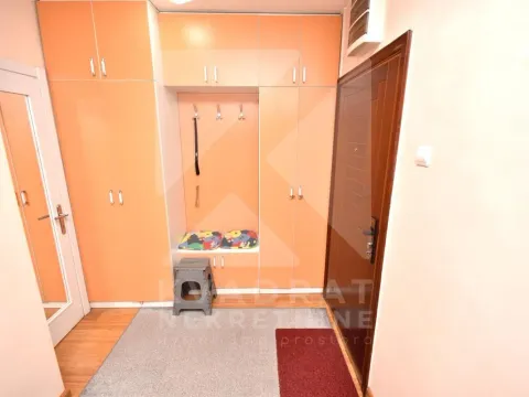 Prodaja, četvorosoban stan, 92m², Lepa Kata, Podgorica - image 16