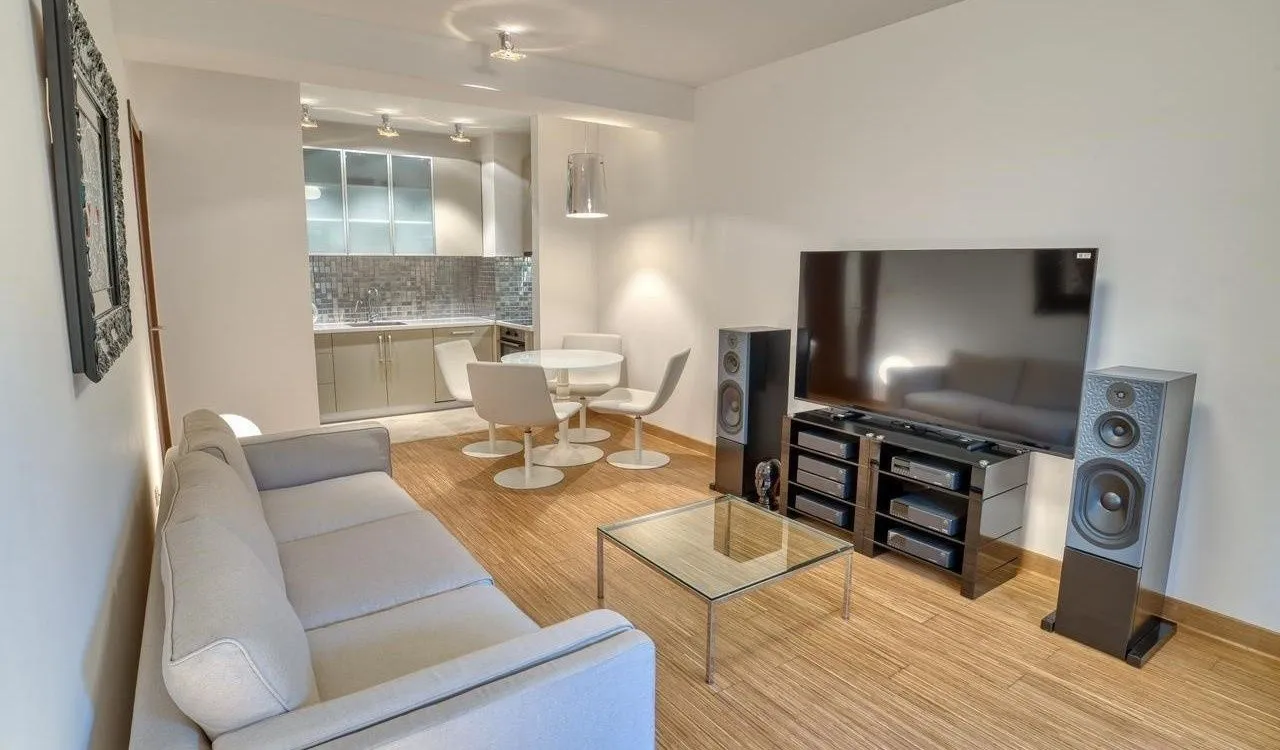 Prodaja, dvosoban stan, 90m², Podgorica, Crna Gora