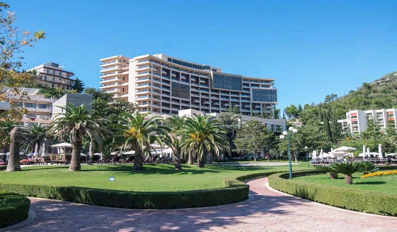 Prodaja, dvosoban stan, 81m², Zavala, Budva