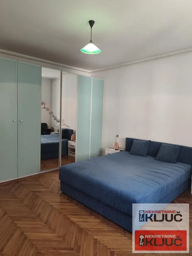 Prodaja, trosoban stan, 71m², Adamovićevo Naselje, Novi Sad Sve Podlokacije