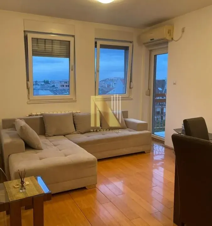 Rent, one bedroom apartment, 37m², Socijalno, Novi Sad Sve Podlokacije