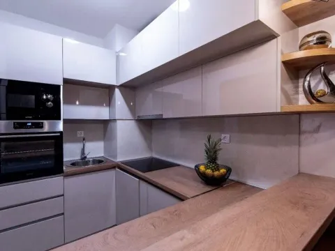 Izdavanje, jednosoban stan, 48m², Bečići, Budva - image 10