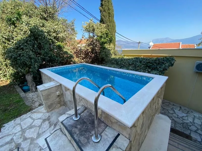 Prodaja, kuća, 230m², Krašići, Tivat