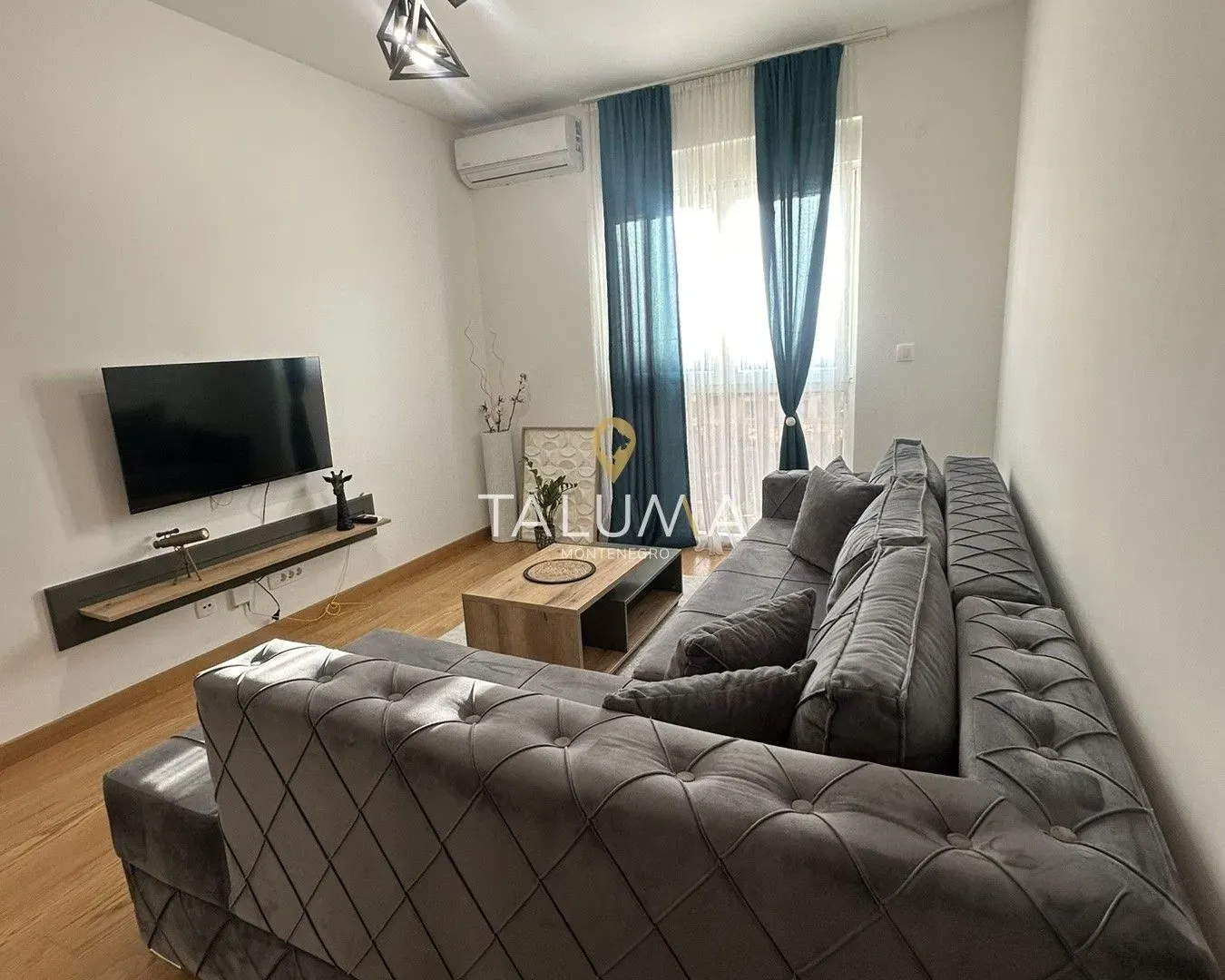 Izdavanje, jednosoban stan, 43m², City Kvart, Podgorica