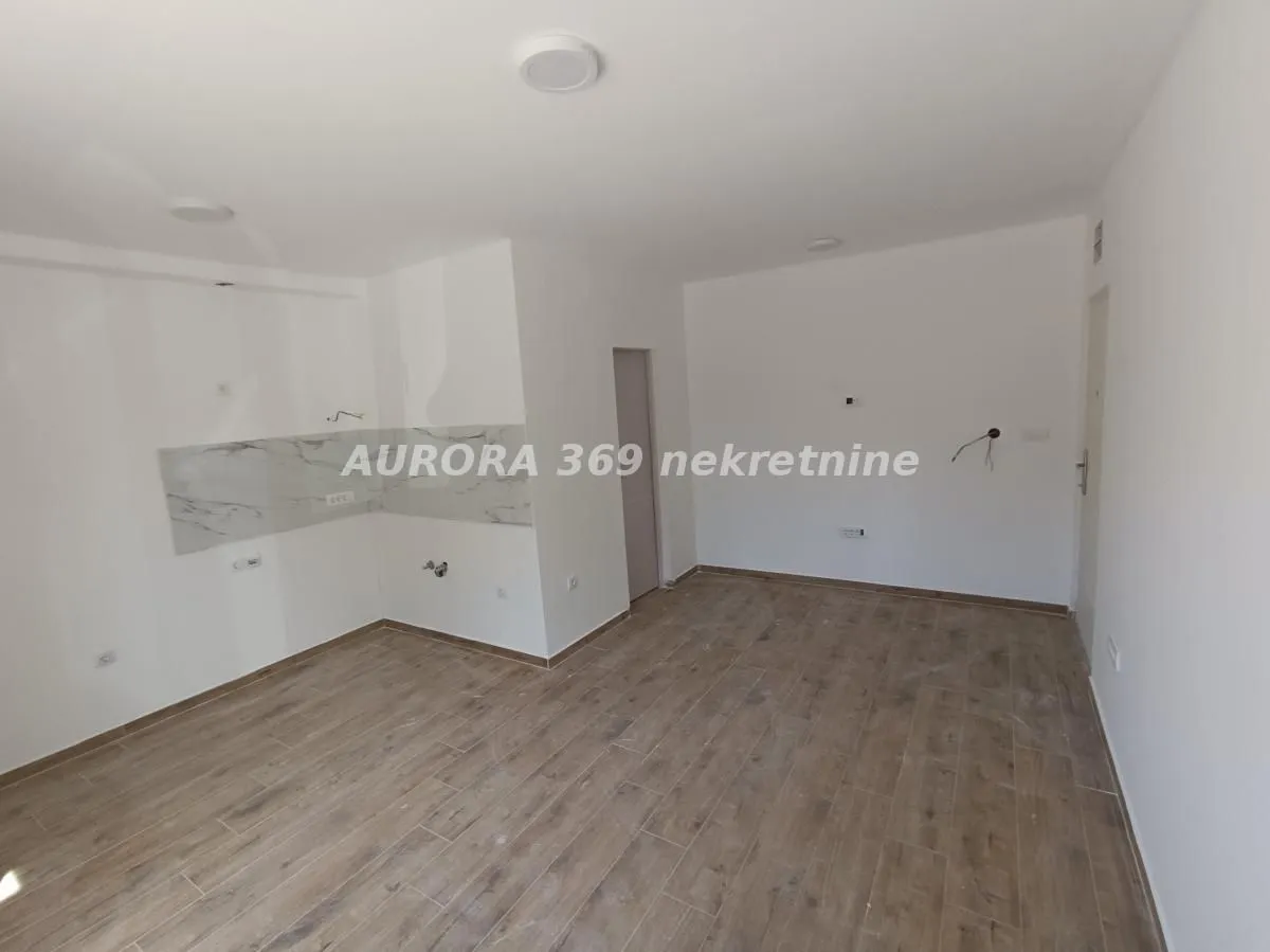 Prodaja, garsonjera, 21m², Veternik, Novi Sad Sve Podlokacije