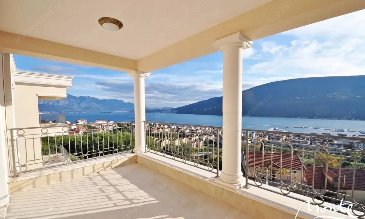 Sale, three bedroom apartment, 141m², Herceg Novi, Crna Gora