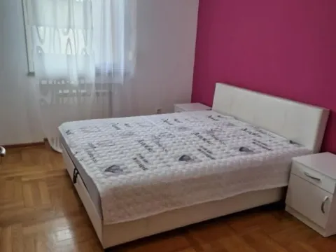 Izdavanje, dvosoban stan, 45m², Bulevar Oslobodjenja, Novi Sad Sve Podlokacije - image 6