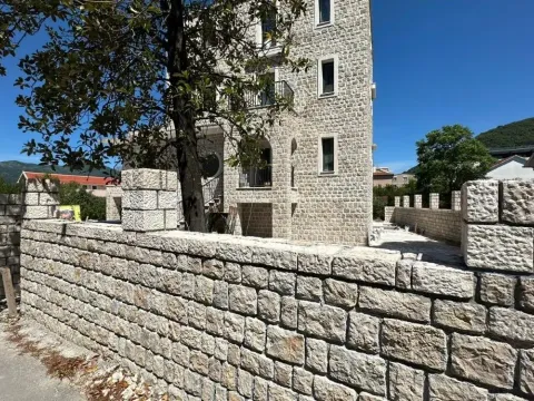 Sale, house, 500m², Donja Lastva, Tivat - image 4
