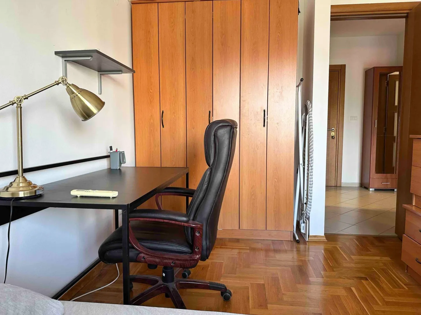 Izdavanje, jednosoban stan, 50m², Pobrežje, Podgorica