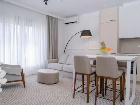 Prodaja, jednosoban stan, 46m², Budva, Crna Gora - image 1