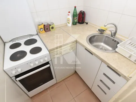 Rent, one bedroom apartment, 40m², Centar, Podgorica - image 6