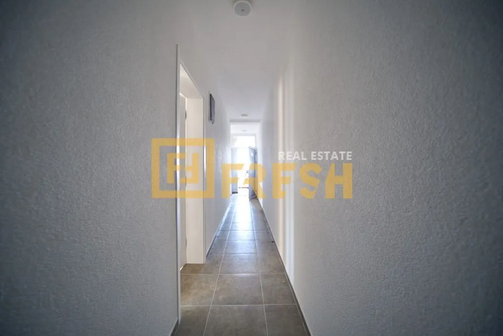 Sale, two bedroom apartment, 83m², Šušanj, Bar