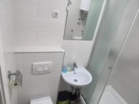 Izdavanje, jednosoban stan, 30m², Rotkvarija, Novi Sad Sve Podlokacije - image 9