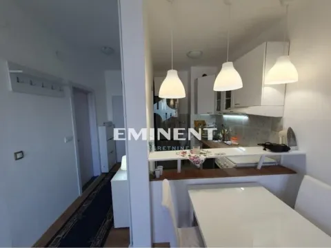 Rent, two bedroom apartment, 48m², Gundulićev Venac, Beograd - image 3