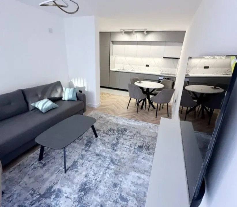 Izdavanje, dvosoban stan, 65m², Stari Aerodrom, Podgorica