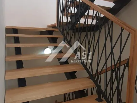 Prodaja, kuća, 181m², Petrovaradin, Novi Sad - image 9