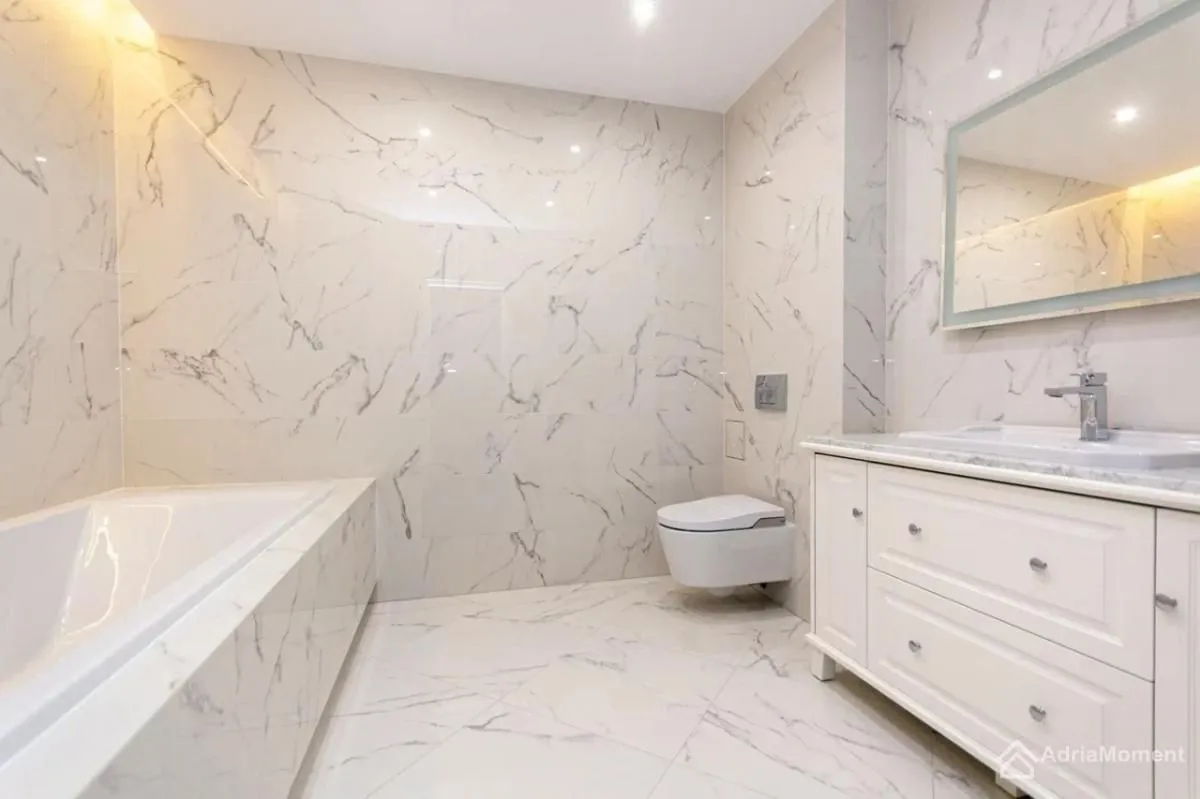 Prodaja, dvosoban stan, 158m², Herceg Novi, Crna Gora