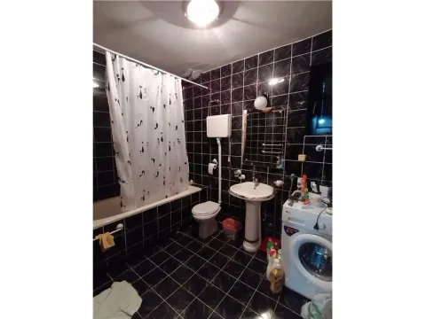 Prodaja, kuća, 226m², Niška Banja, Niš - image 10