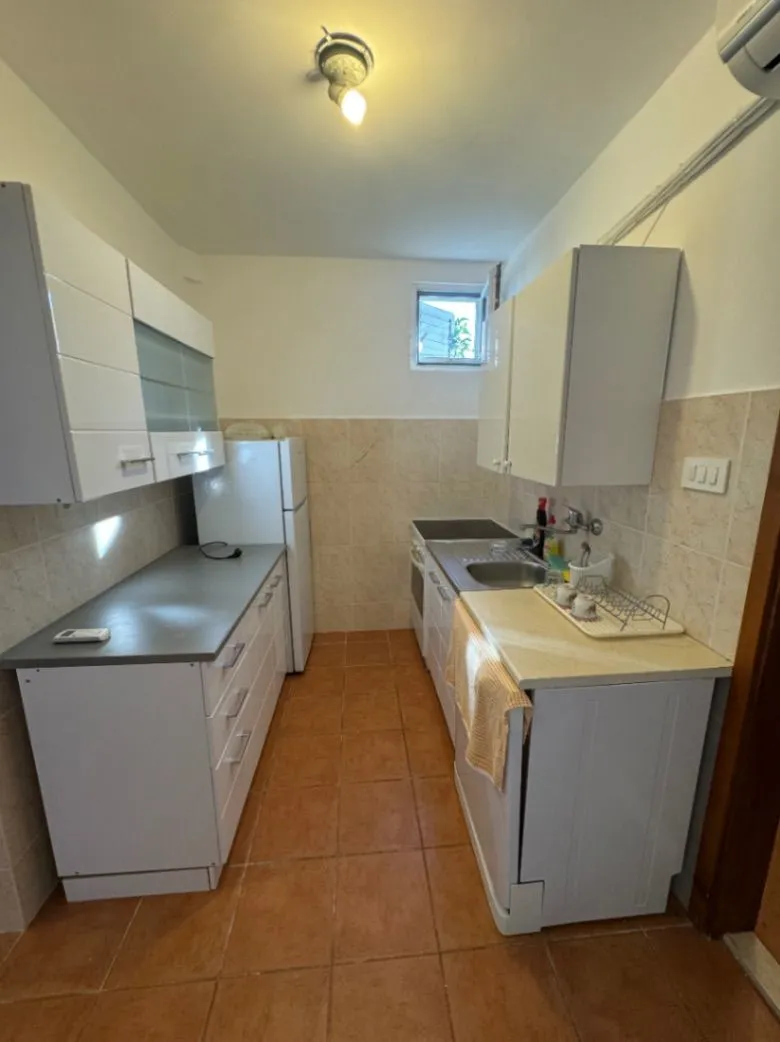 Sale, two bedroom apartment, 58m², Petrovac, Budva