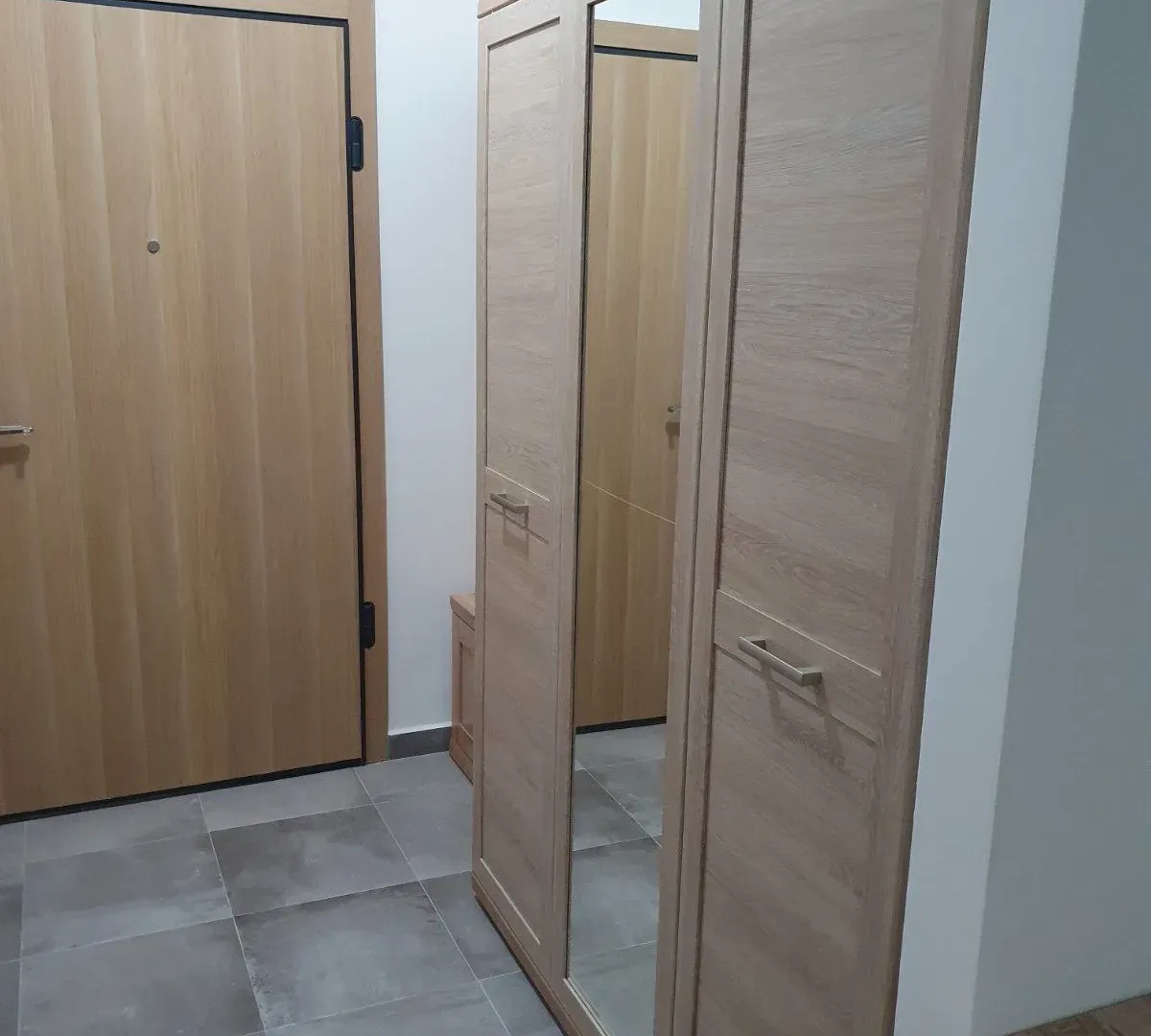 Izdavanje, garsonjera, 30m², Master Kvart, Podgorica