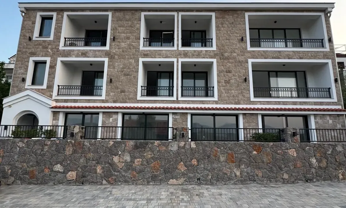Prodaja, jednosoban stan, 54m², Radovići, Tivat
