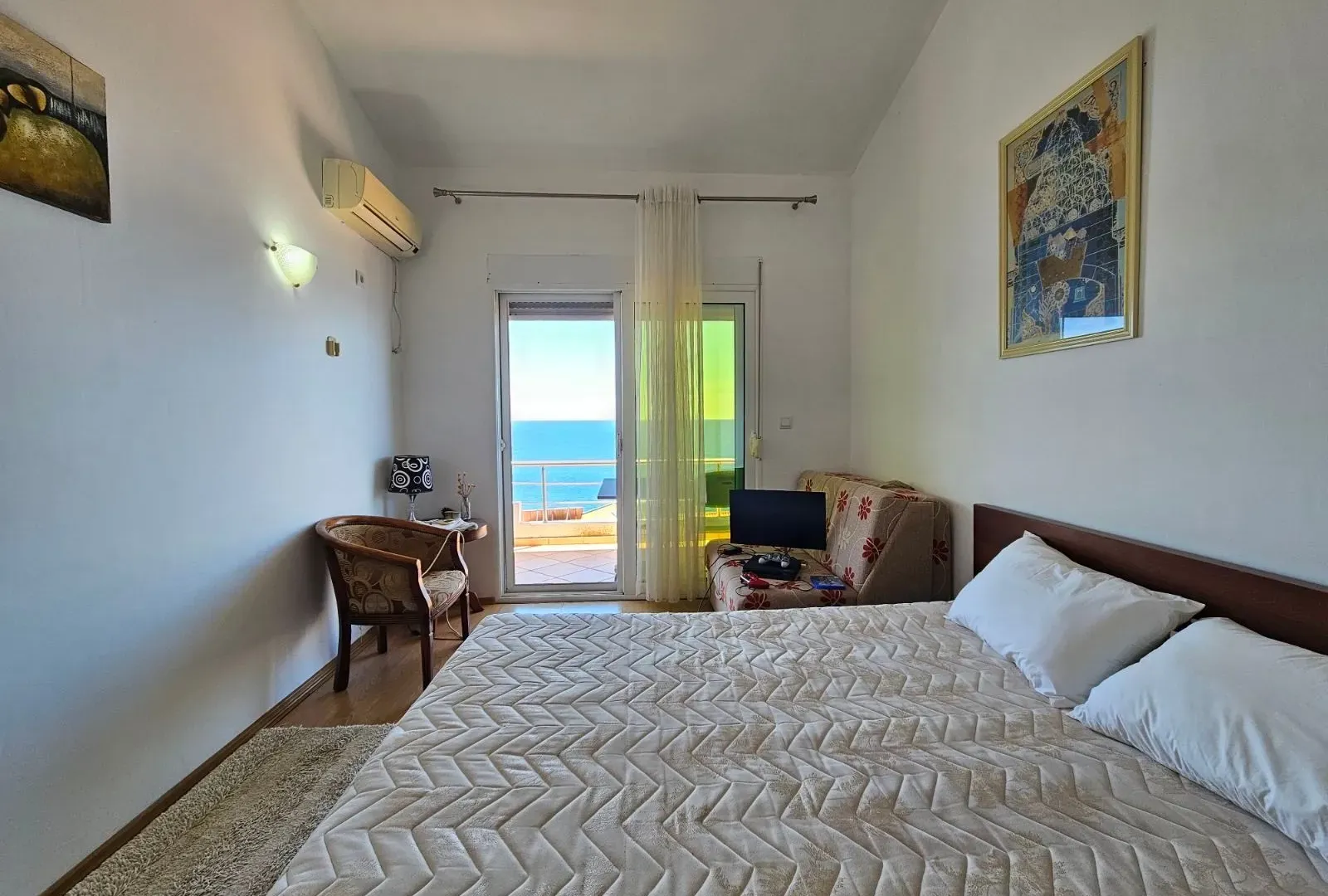 Izdavanje, kuća, 180m², Dobre Vode, Bar