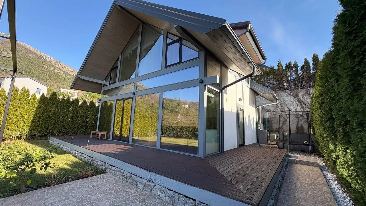 Prodaja, kuća, 487m², Mrčevac, Tivat