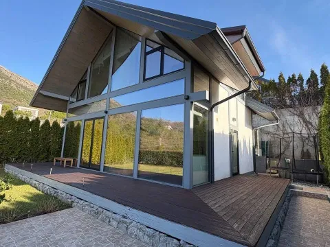 Prodaja, kuća, 487m², Mrčevac, Tivat - image 1