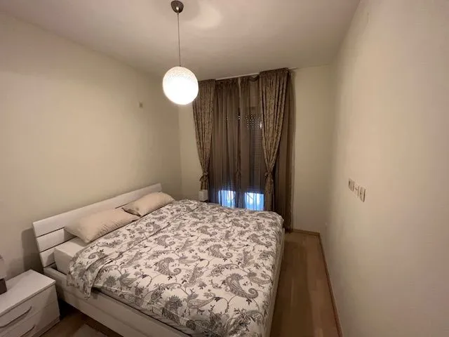 Izdavanje, jednosoban stan, 47m², City Kvart, Podgorica