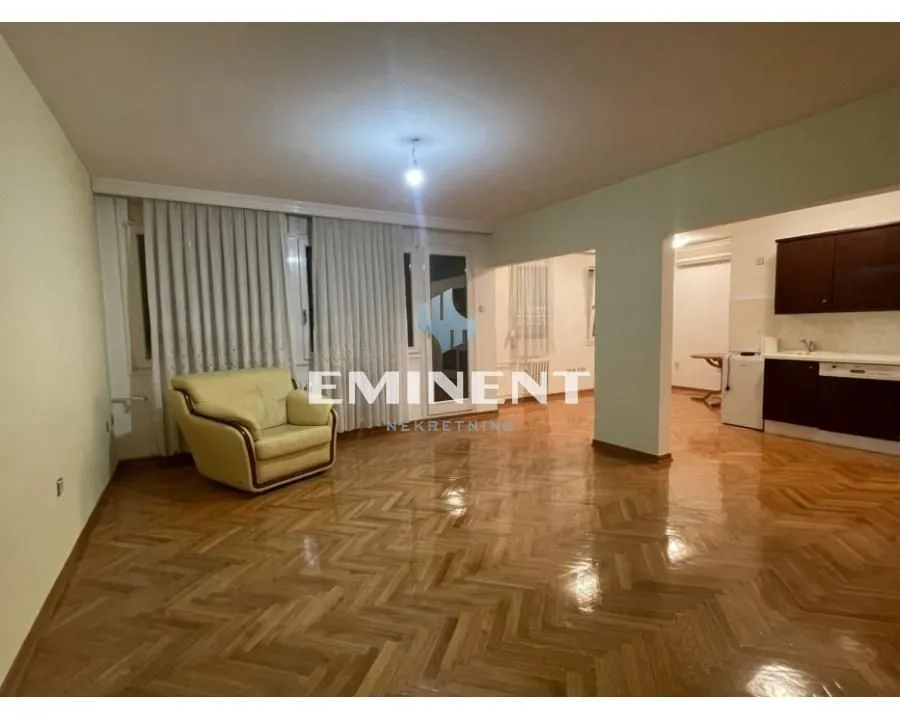 Rent, four bedroom apartment, 98m², Kalenić Pijaca, Vračar Sve Podlokacije