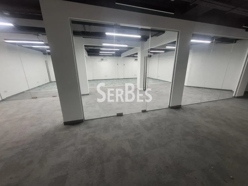 Sale, office space, 774m², Bulevar Oslobodjenja, Novi Sad Sve Podlokacije