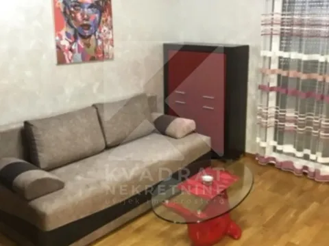 Rent, studio apartment, 30m², City Kvart, Podgorica - image 2