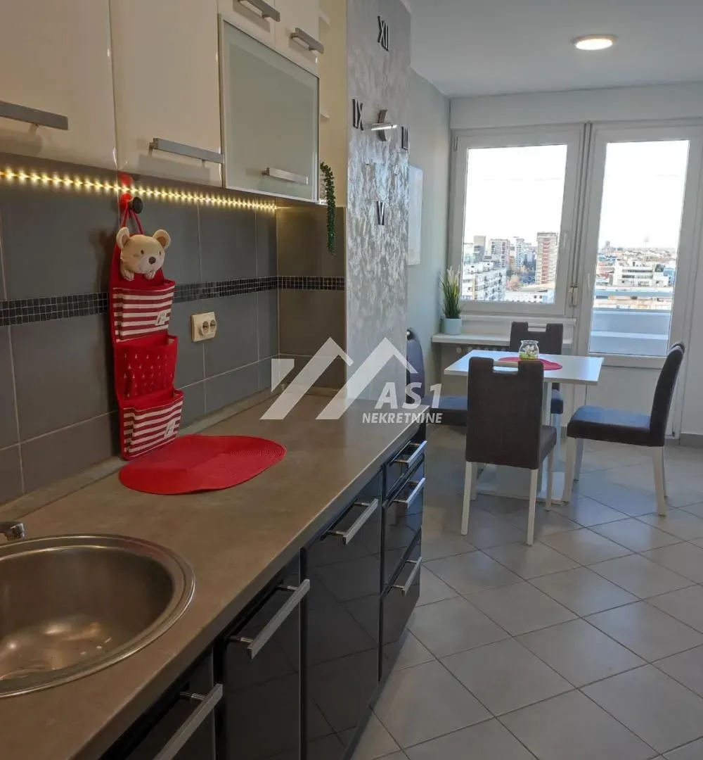 Rent, two bedroom apartment, 60m², Bulevar Oslobodjenja, Novi Sad Sve Podlokacije