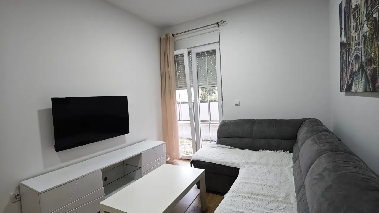 Izdavanje, jednosoban stan, 38m², Dalmatinska ulica, Podgorica
