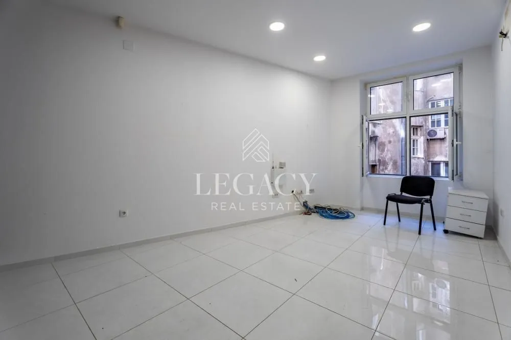 Rent, office space, 179m², Stari Grad, Beograd