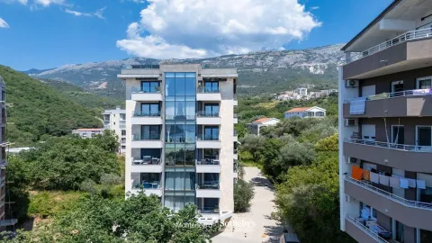 Sale, three bedroom apartment, 125m², Bečići, Budva - image 24