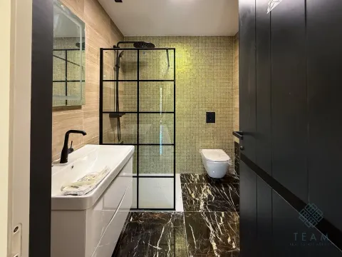 Sale, three bedroom apartment, 111m², Vezirov Most, Podgorica - image 16