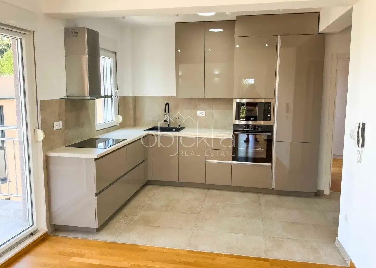 Sale, apartment, 72m², Tivat, Crna Gora