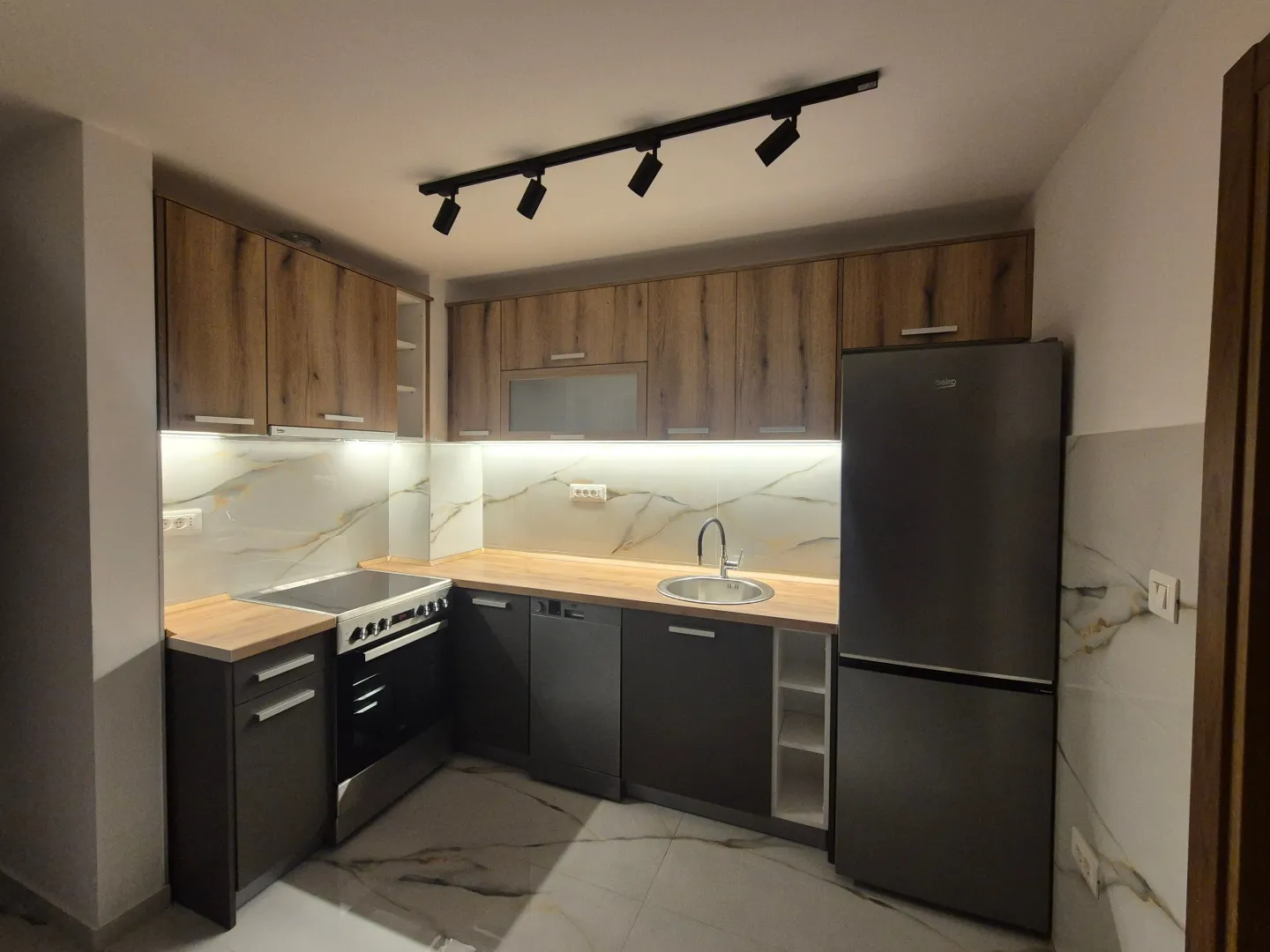Izdavanje, jednosoban stan, 59m², Dalmatinska ulica, Podgorica